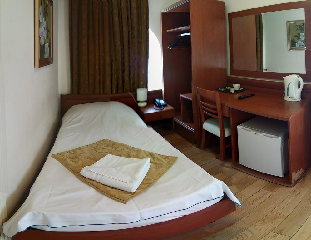 Corner House Hotel Λονδίνο Δωμάτιο φωτογραφία